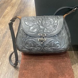 Patricia Nash, vintage leather grey bag.
